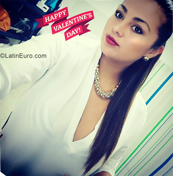 Date this gorgeous Nicaragua girl Jennifer from Managua NI198