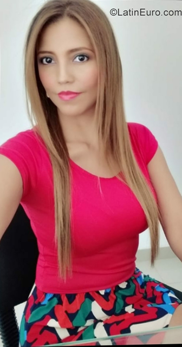 Date this funny Colombia girl Liliana from Bogotá CO31701