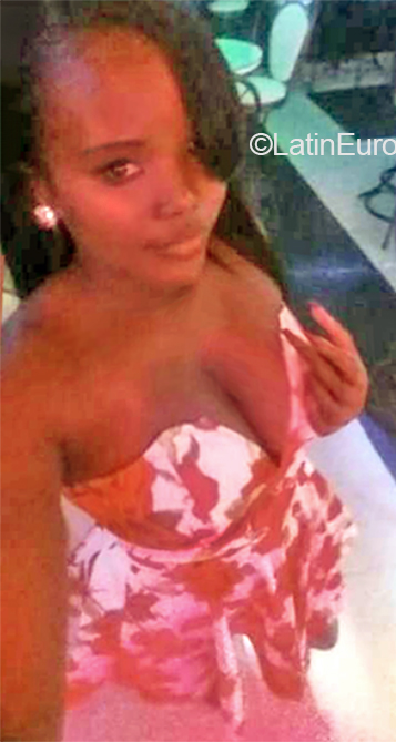 Date this georgeous Dominican Republic girl Isaura from Santo Domingo DO40930