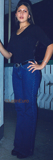 Date this attractive Honduras girl Waldina from Comayagua N3879