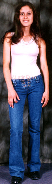 Date this hot Honduras girl Abicely from  N3688