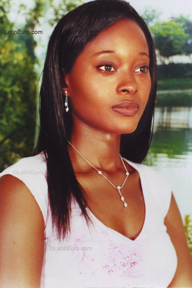 Date this athletic Any Country girl Huguette from  A9541