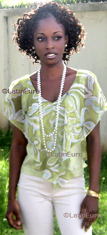 Date this funny Ivory Coast girl Nadeen from Abidjan A9606