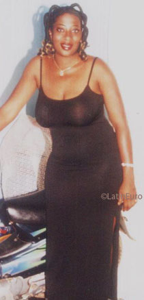 Date this good-looking Faso girl Raissa> from Ouagadougou A9884