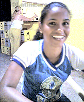 Date this fun Brazil girl Elizabete from Cuiaba B-105