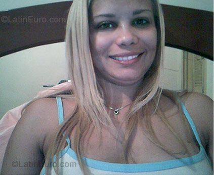 Date this gorgeous Brazil girl Kelly from Sao Paulo B-161