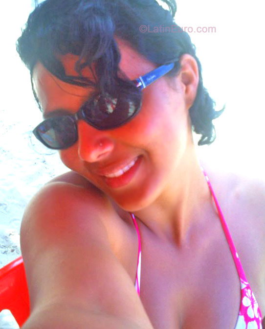 Date this hard body Brazil girl Candice from Duartina BR4043