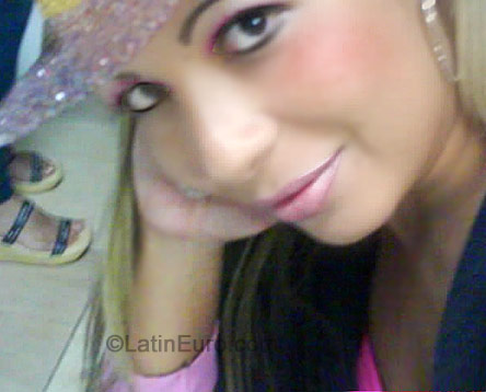 Date this stunning Brazil girl Daniele from  B-259