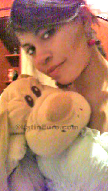 Date this fun Brazil girl Renilda from Dourados BR4075