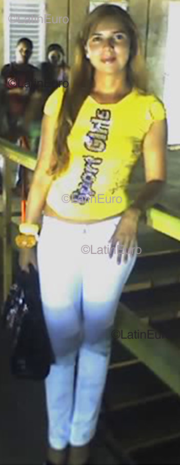 Date this athletic Brazil girl Ivonete from Macapa B1053