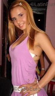 Date this attractive Brazil girl Stephanie from Belem B1103