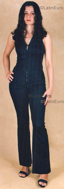 Date this voluptuous Brazil girl Lea from Campinas B1173