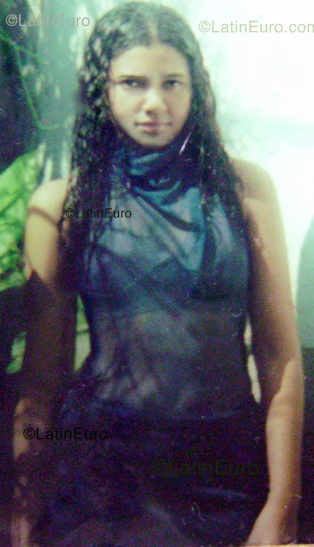 Date this hot Brazil girl Francinete from Teresina B1201