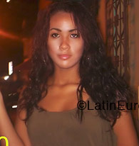 Date this tall Brazil girl Cynthia from Ilheus B1260