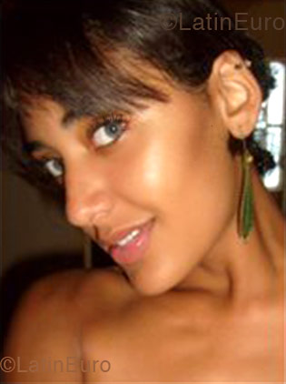 Date this gorgeous Brazil girl Rafaela from Joao Pessoa B1264
