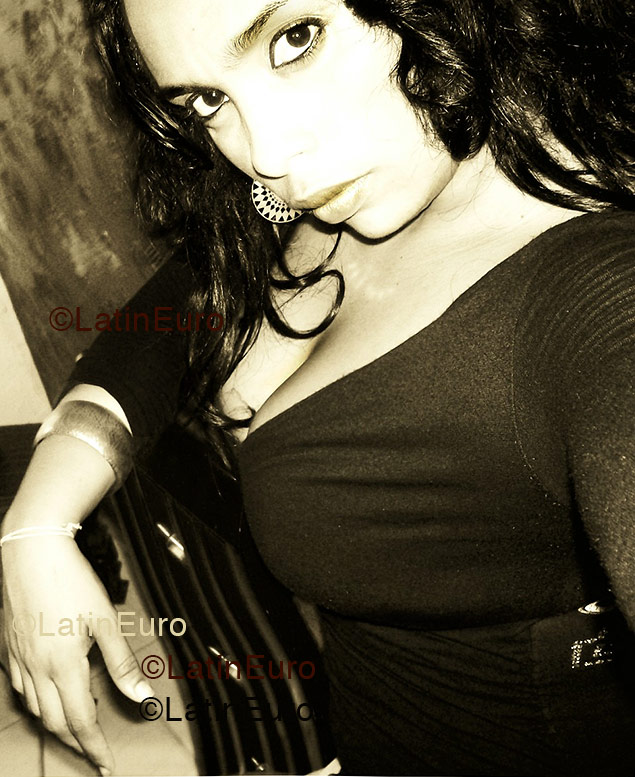 Date this athletic Brazil girl Danielle from Salvador B1270