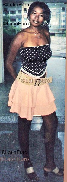 Date this gorgeous Brazil girl Gilvania from Belford Roxo B1327