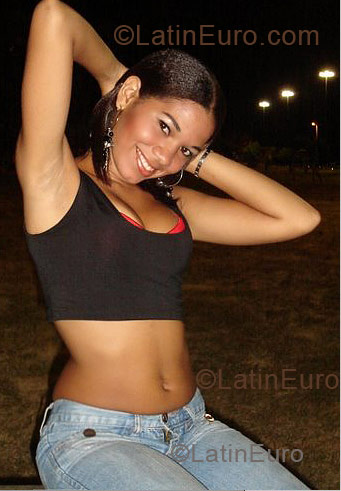 Date this good-looking Brazil girl Ariane from Sao Luis B1354
