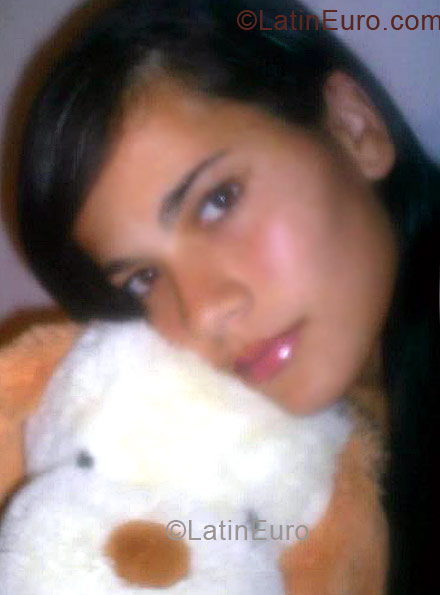 Date this georgeous Brazil girl Carina from Ferraz De Vasconcelos B1355