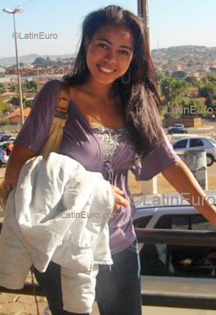 Date this pretty Brazil girl Sueli from Araguaina B1417
