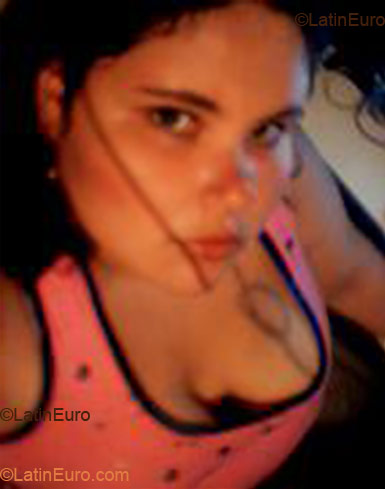 Date this gorgeous Brazil girl Kelen from  B1446