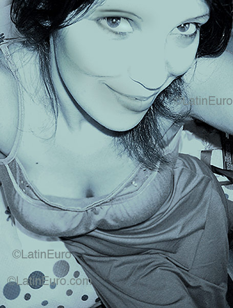 Date this pretty Brazil girl Graciele from Palmeira Da Missoes B1539