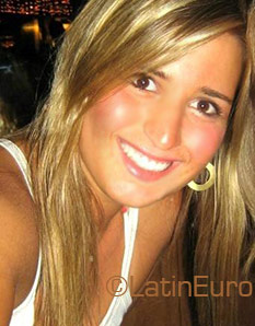 Date this foxy Brazil girl Roberta from Campinas B1670