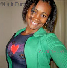 Date this hot Brazil girl Raquel from Sao Luis B1723