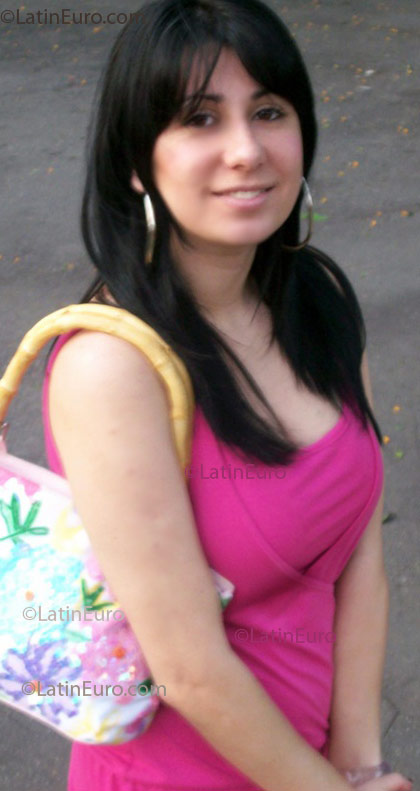 Date this gorgeous Brazil girl Karina from Sao Paulo B1817