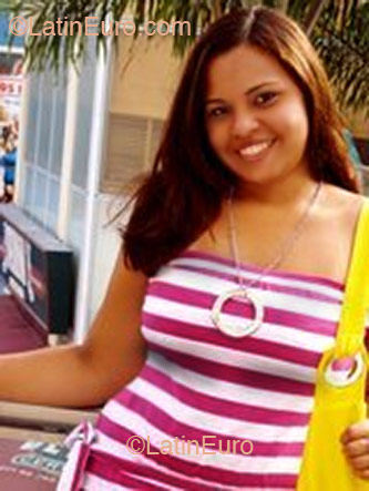 Date this tall Brazil girl Caroline from Rio de Janeiro B1937