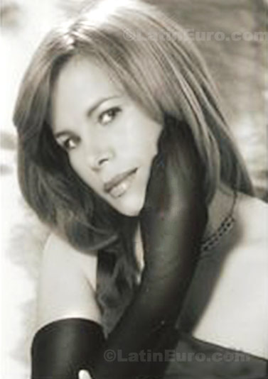 Date this happy Brazil girl Ana from Ribeirao Branco B197