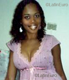 Date this charming Brazil girl Milena from Munich B2029