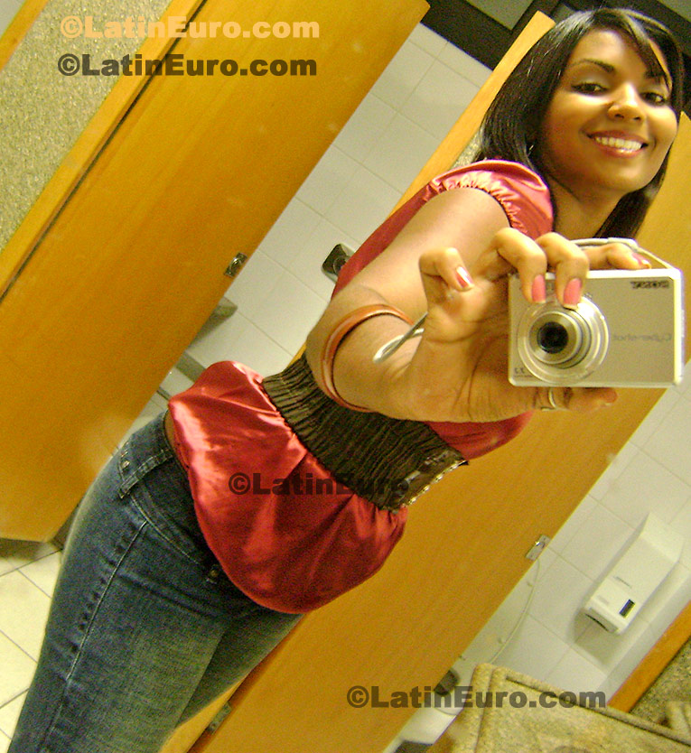 Date this sensual Brazil girl Rosangela from Itabuna BR3711