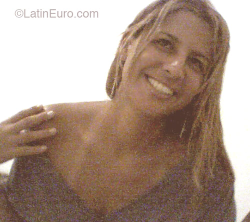 Date this georgeous Brazil girl Katia from  B2081