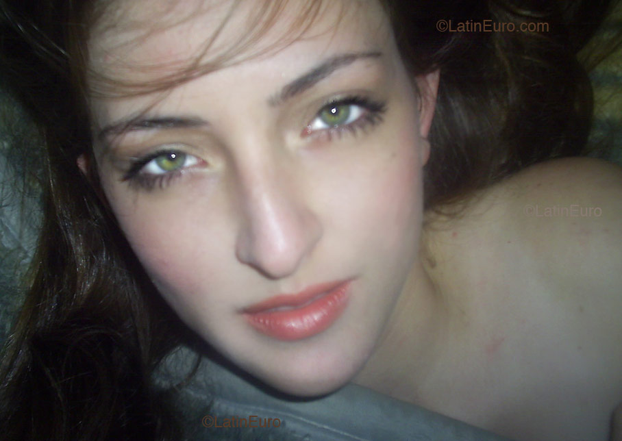 Date this fun Brazil girl Aline from  B2167