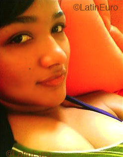 Date this pretty Brazil girl Arilane from  B2213