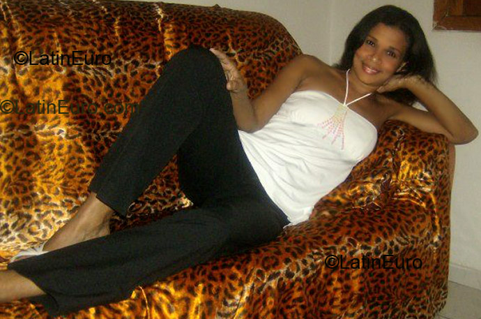 Date this lovely Brazil girl Edinalva from Rio de Janeiro B2270