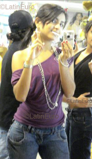 Date this hot Brazil girl Lis from  B2297