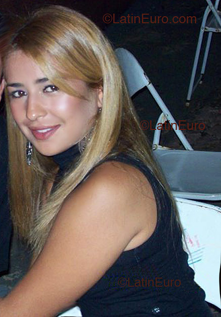 Date this pretty Brazil girl Rackel from  B2314