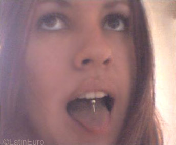 Date this good-looking Brazil girl Daniele from RIO DE JANEIRO B2338