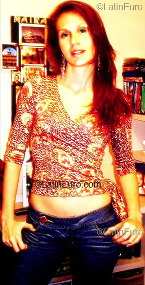 Date this pretty Brazil girl Maira from RIO DE JANEIRO B2346