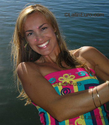 Date this beautiful Brazil girl Ana from  B2382