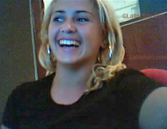 Date this athletic Brazil girl Lurdivane from Alto  Longa   B2404