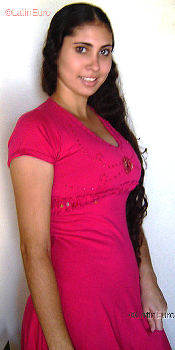 Date this voluptuous Brazil girl Joyce from ESPIRITO SANTO B2449