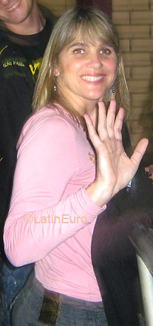 Date this sensual Brazil girl Kary from SOMBRIO B2581