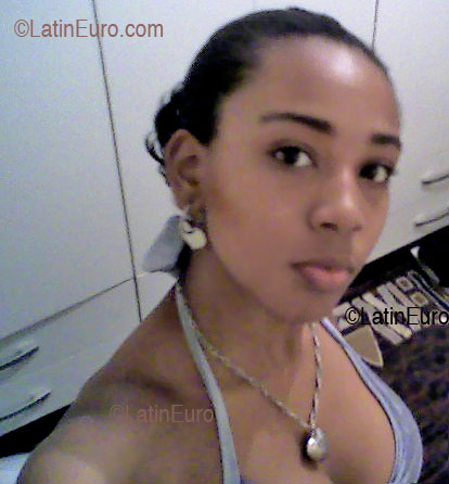 Date this beautiful Brazil girl Gabriela from VILA VELHA B2622