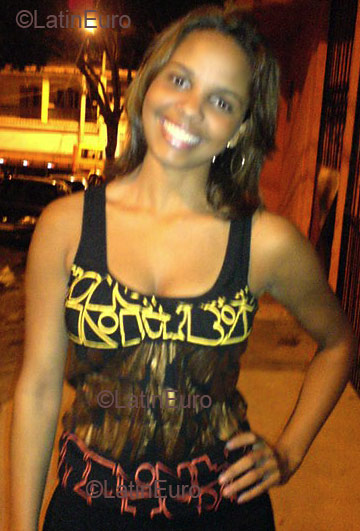 Date this gorgeous Brazil girl Juliana from SERRA B2649