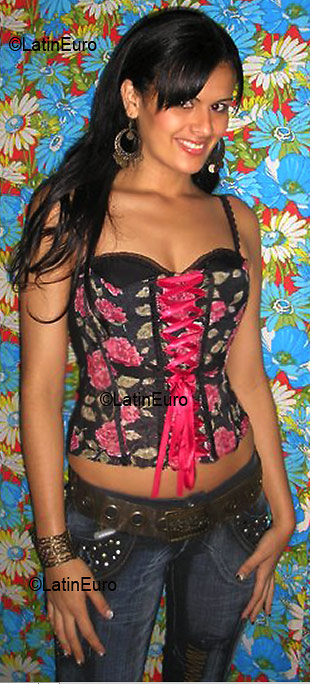 Date this beautiful Brazil girl Jacqueline from CARUARU B2707