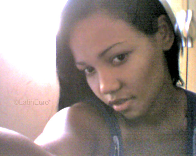 Date this passionate Brazil girl Aline from MANAUS B2715