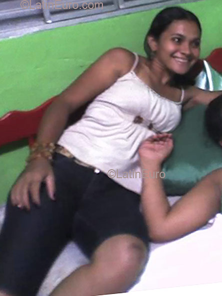 Date this athletic Brazil girl Simone from SANTA INES B2733